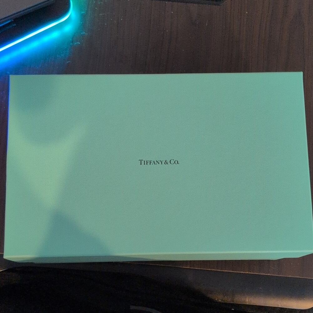 Tiffany & Co. Blue Solid Rectangle Gift Box with Lid, 1 Item
